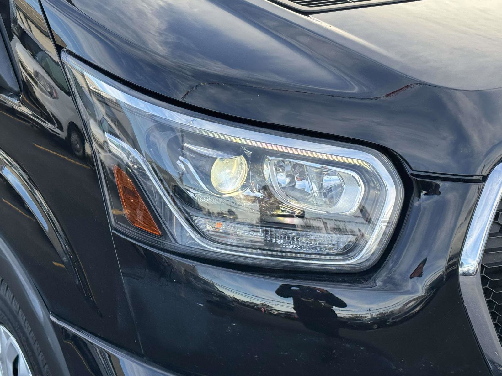 Used 2023 Ford Transit 350 XLT image 7