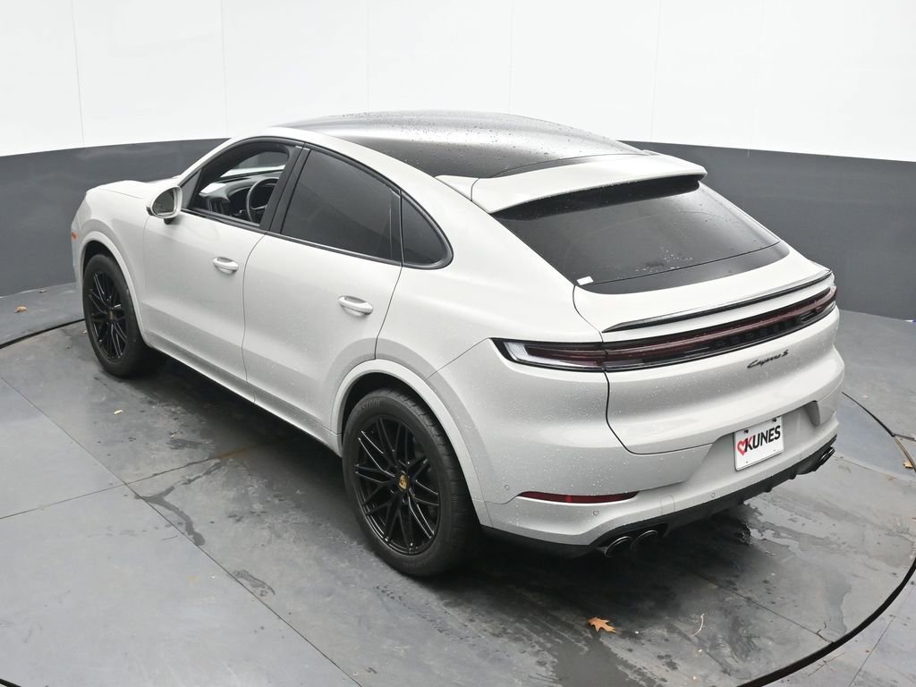 Used 2024 Porsche Cayenne S image 46