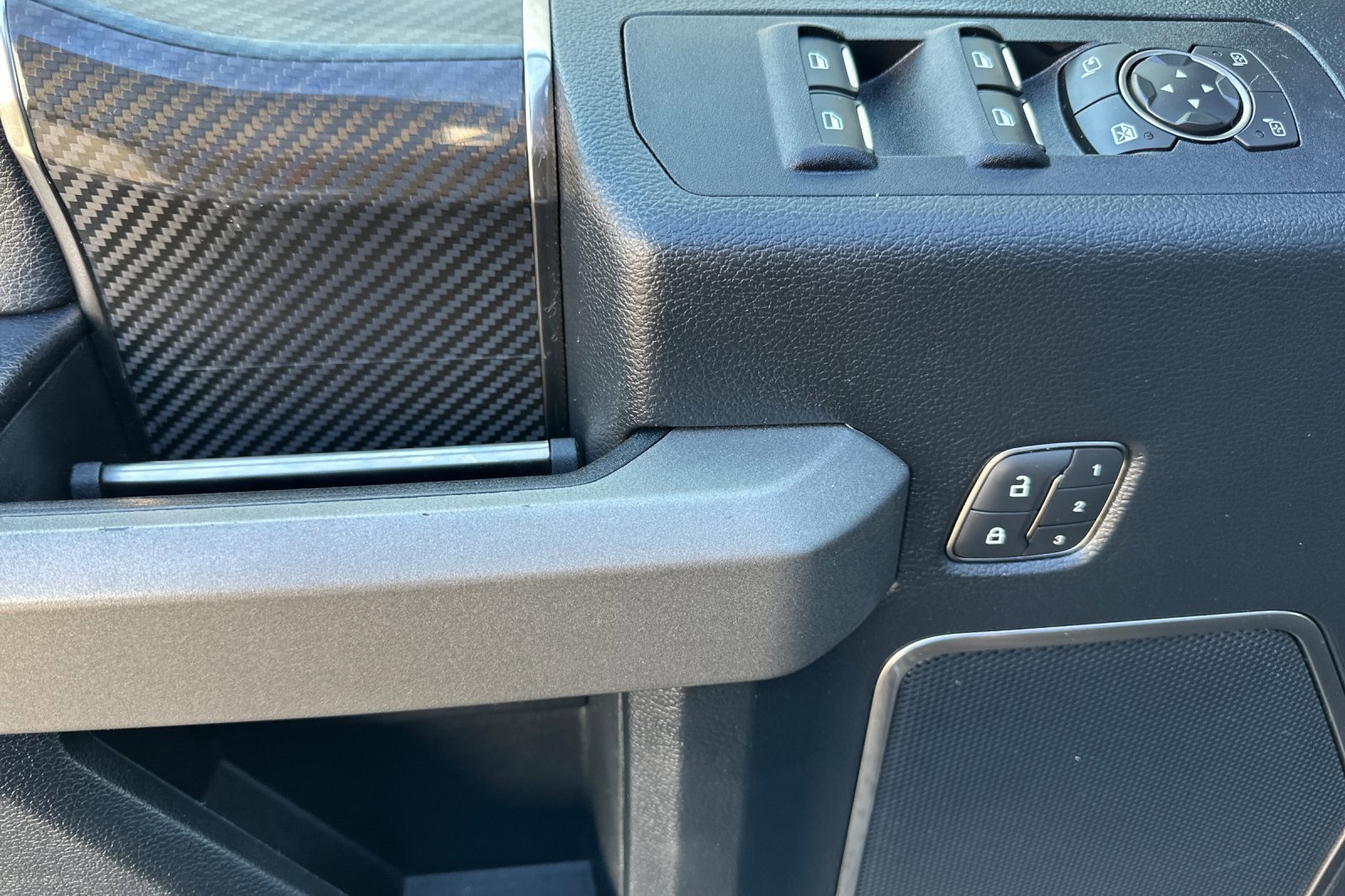 Used 2020 Ford F150 Raptor w/ Equipment Group 802A Luxury image 11