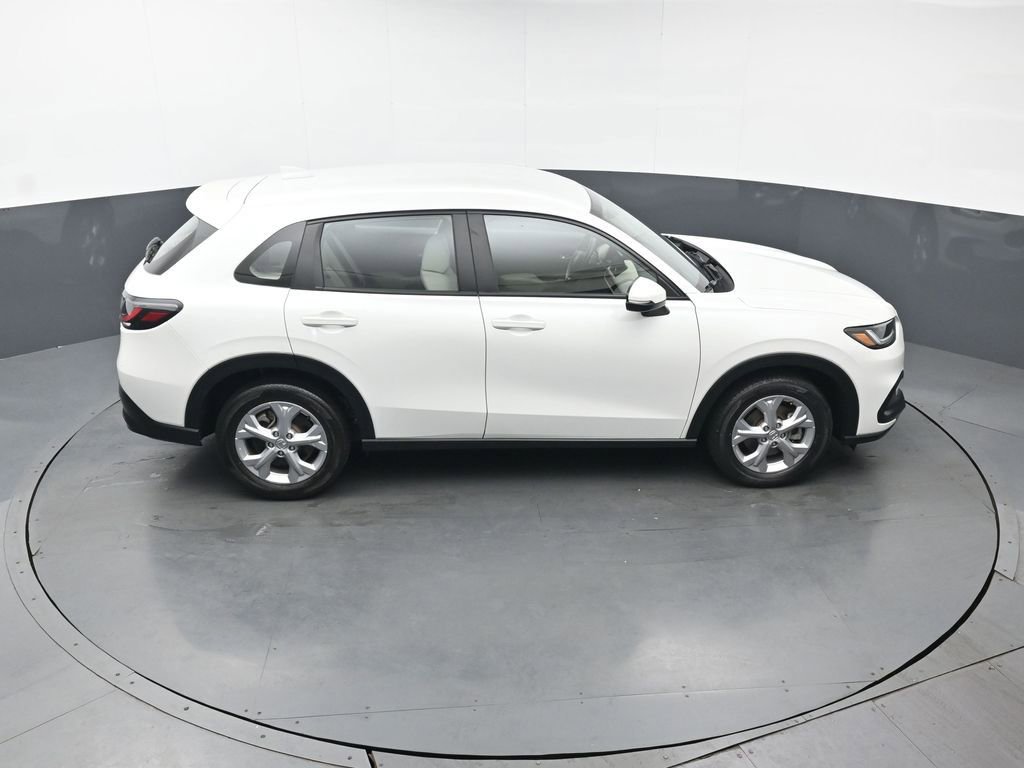 Certified 2023 Honda HR-V LX image 41