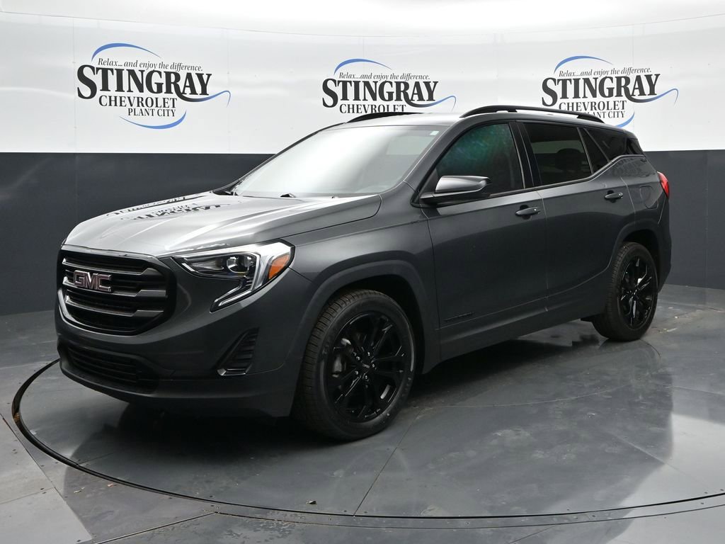 Used 2020 GMC Terrain SLE w/ Driver Convenience Package FWD image 3