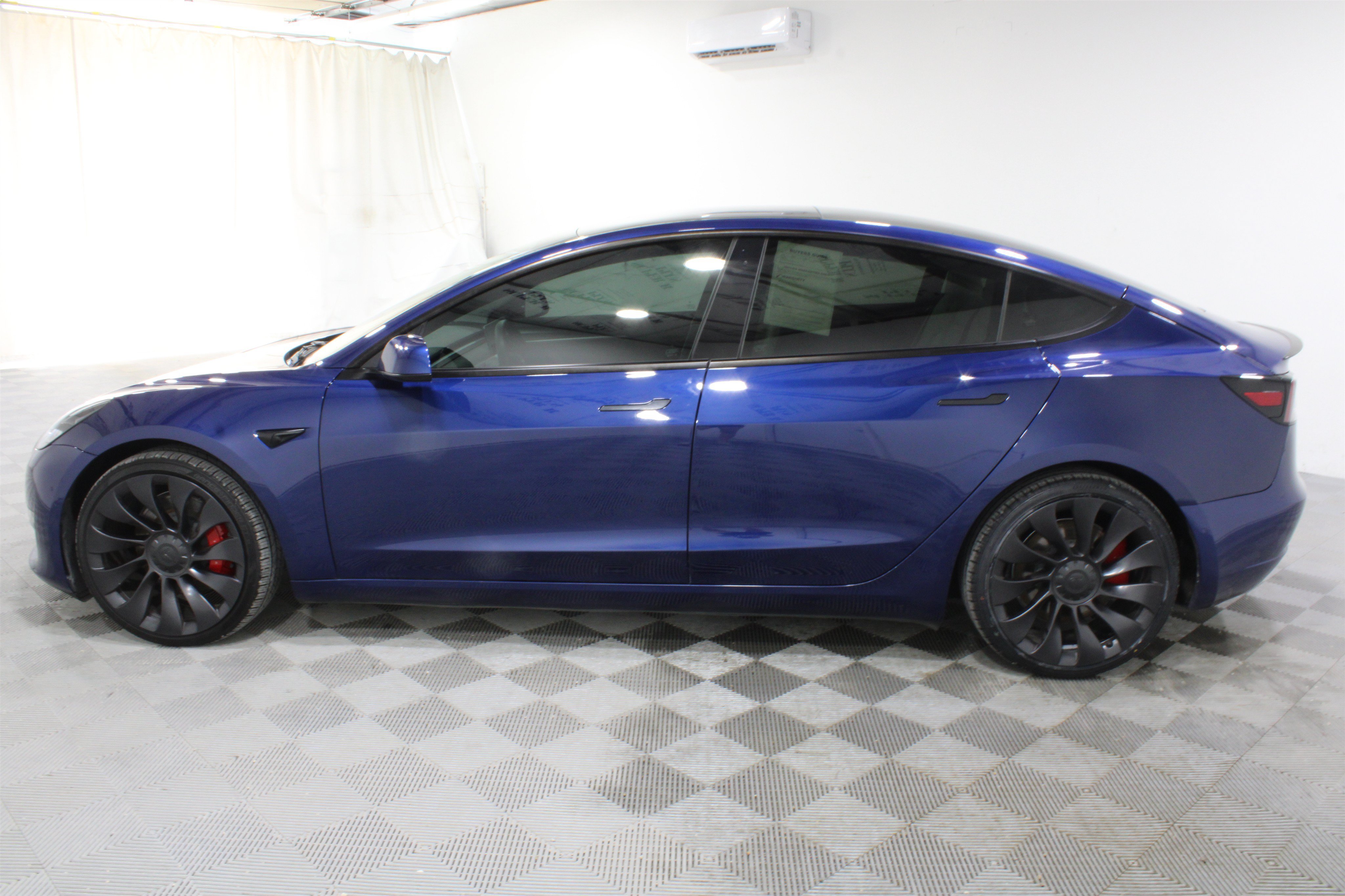Used 2022 Tesla Model 3 Performance AWD/4WD image 25