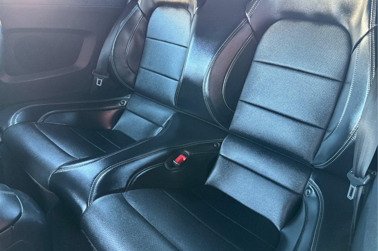 Used 2020 Ford Mustang GT Premium w/ Equipment Group 401A image 5