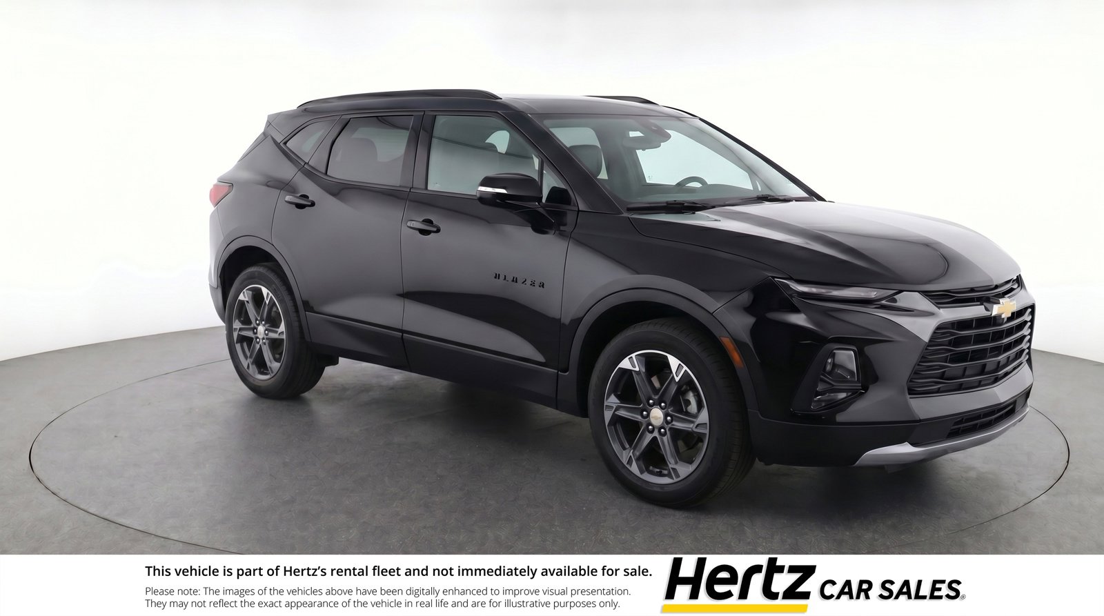 Used 2025 Chevrolet Blazer LT FWD image 1