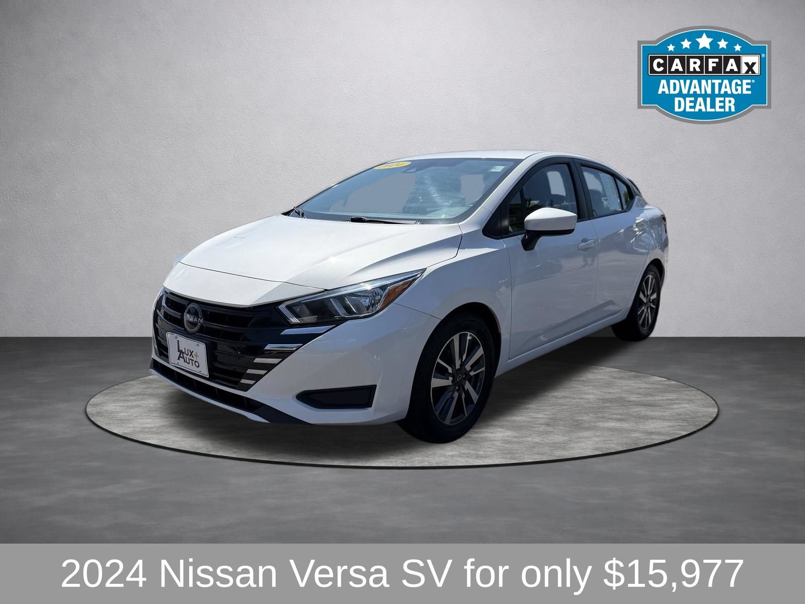 Used 2024 Nissan Versa SV FWD image 7