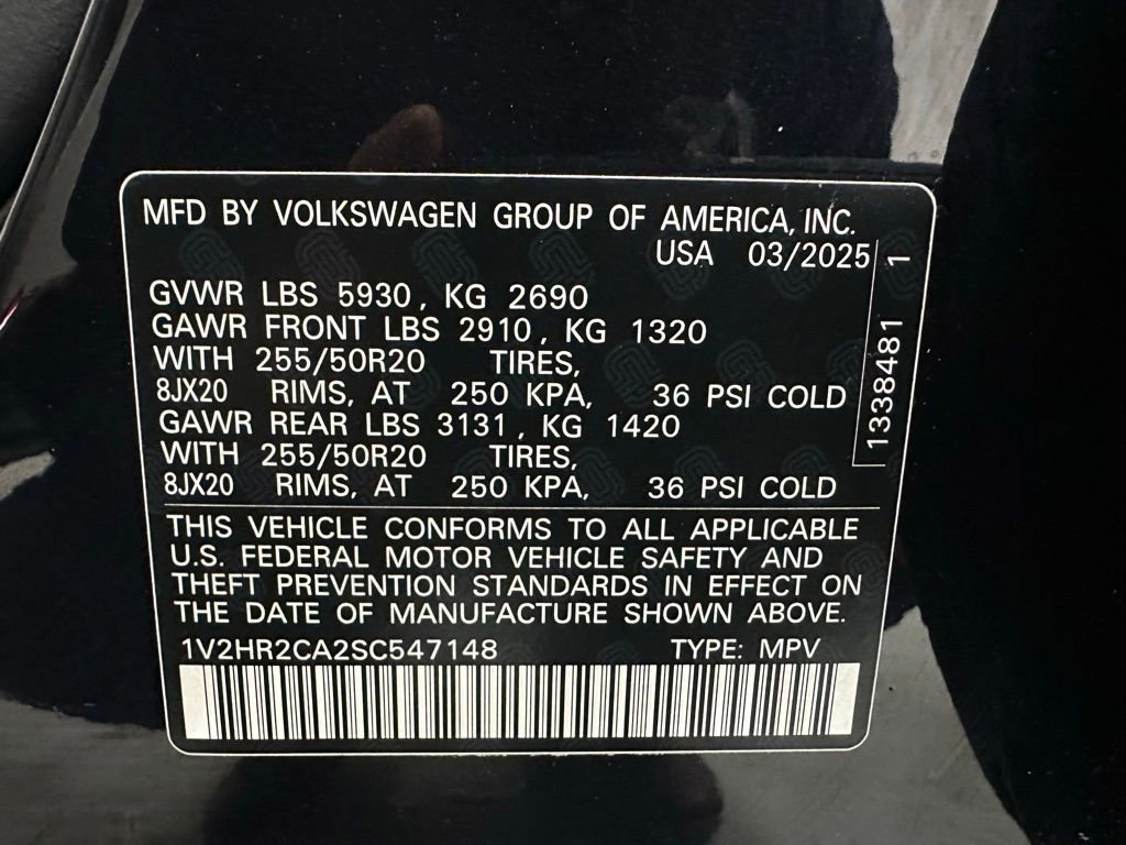 Used 2025 Volkswagen Atlas SE AWD/4WD image 11
