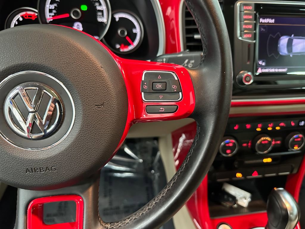 Used 2019 Volkswagen Beetle 2.0T SE FWD image 16