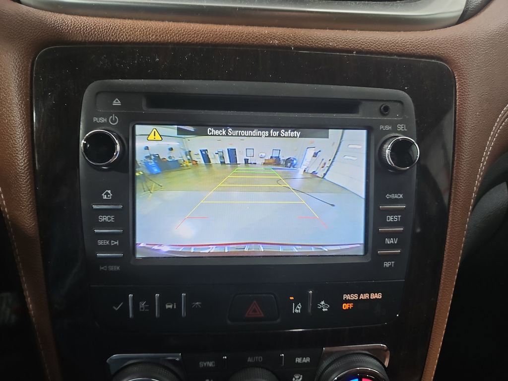 Used 2017 Chevrolet Traverse Premier FWD image 21