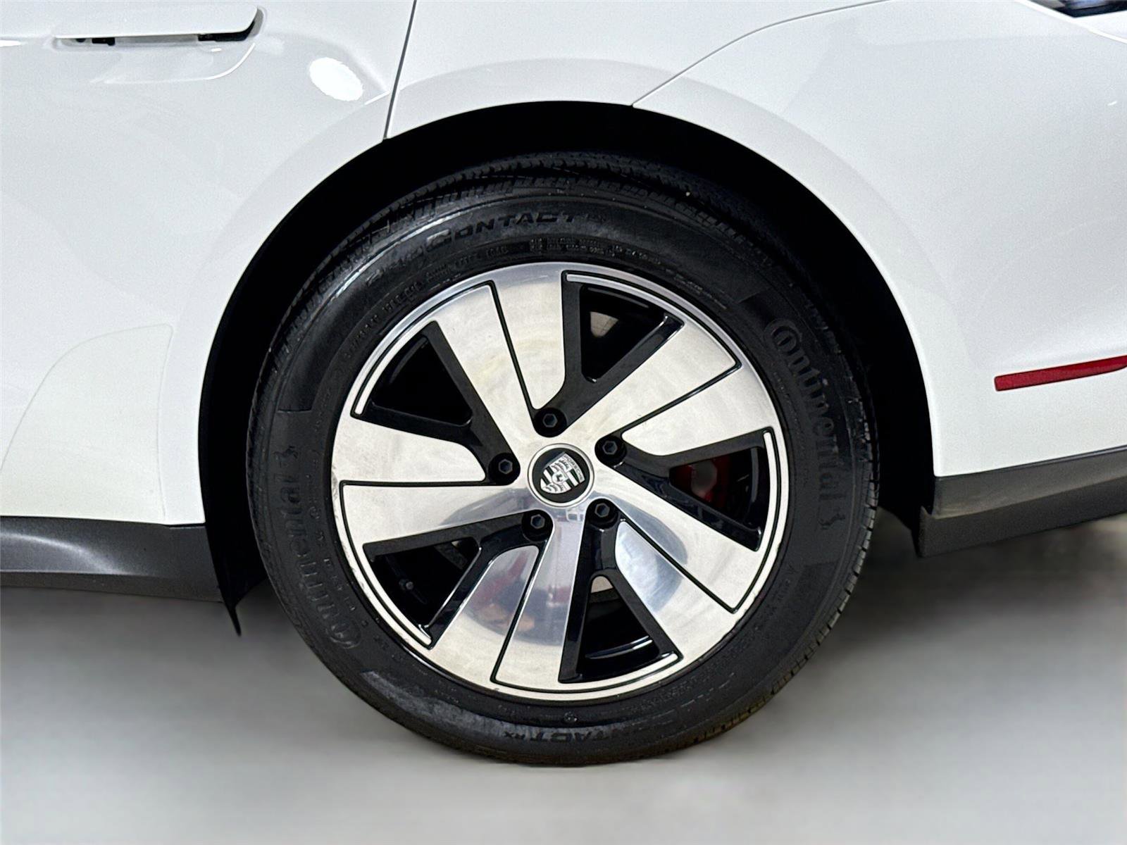 Used 2023 Porsche Taycan 4S image 40