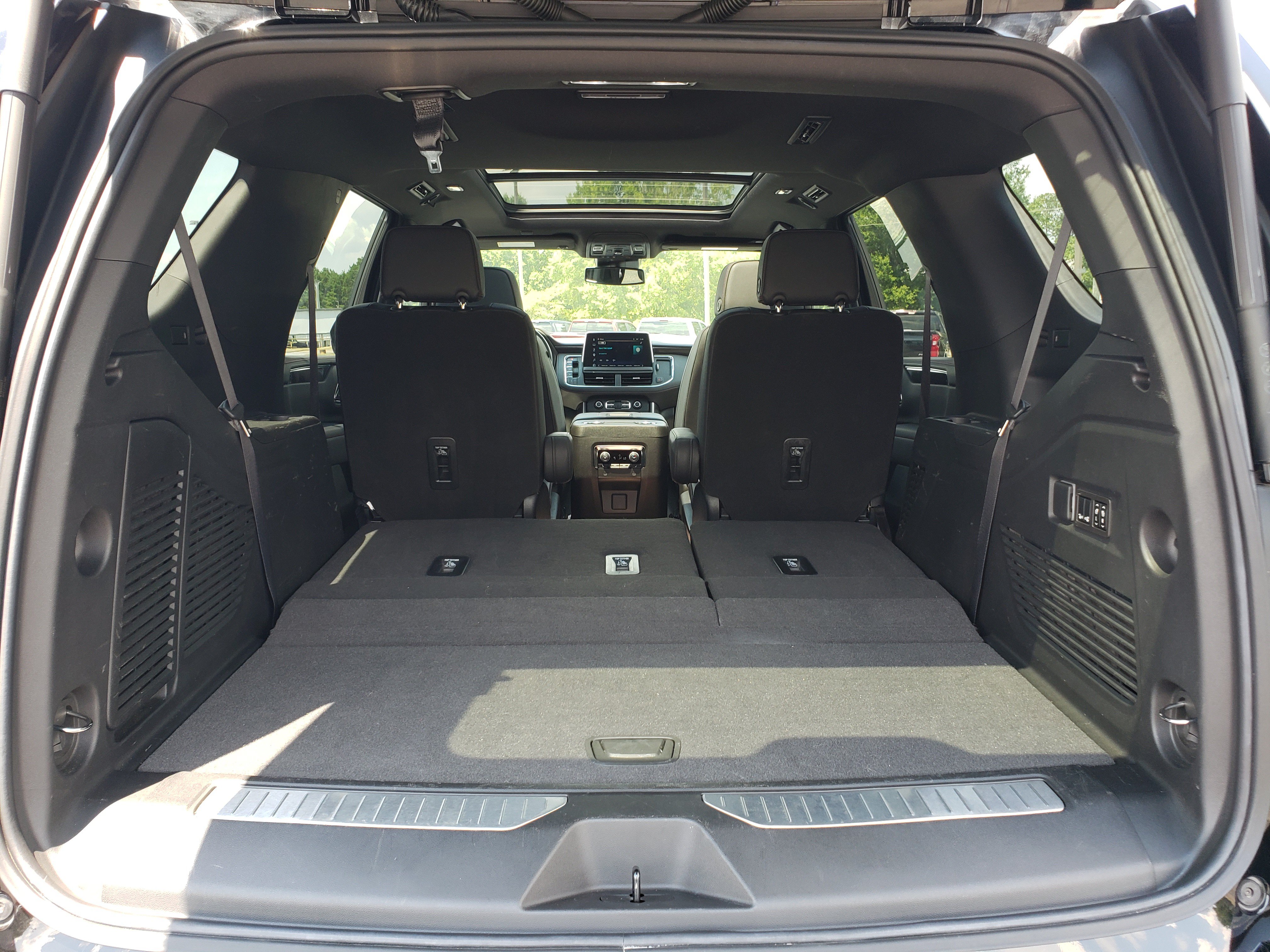 Used 2023 Chevrolet Tahoe RST w/ Luxury Package RWD image 12