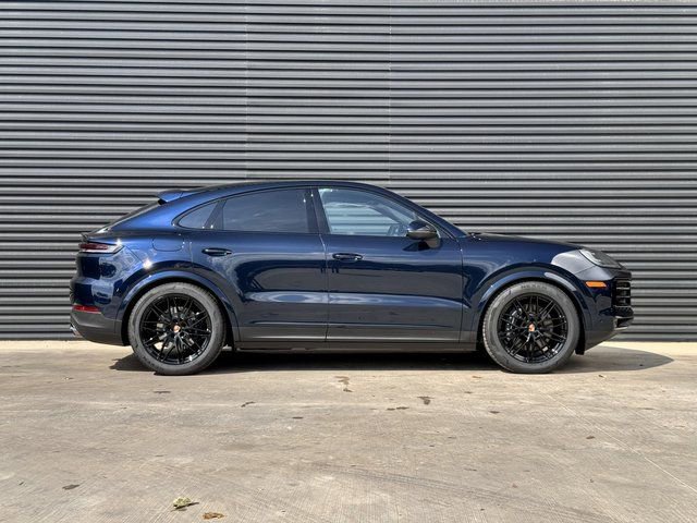 New 2026 Porsche Cayenne Coupe image 8
