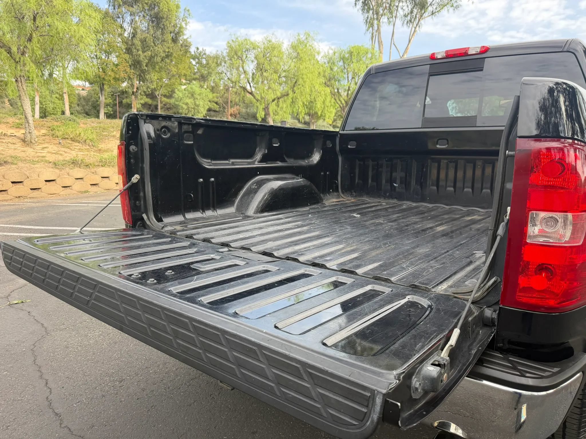Used 2011 Chevrolet Silverado 1500 LTZ w/ Max Trailering Pack AWD/4WD image 18