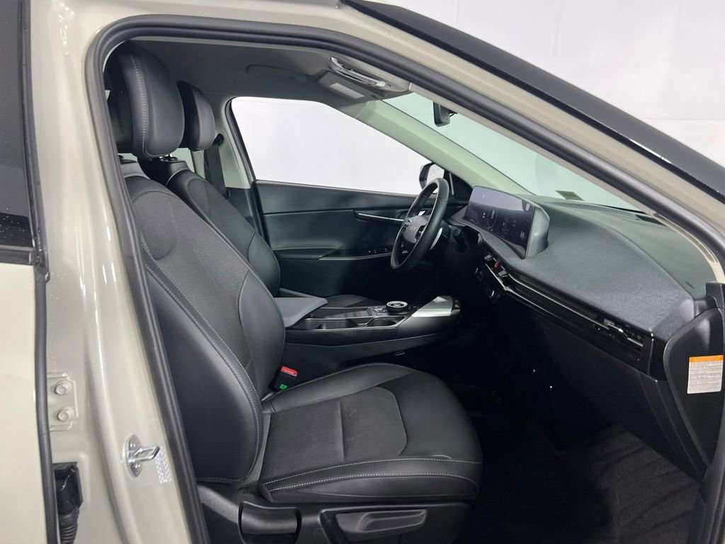 Used 2024 Kia EV6 Light image 32