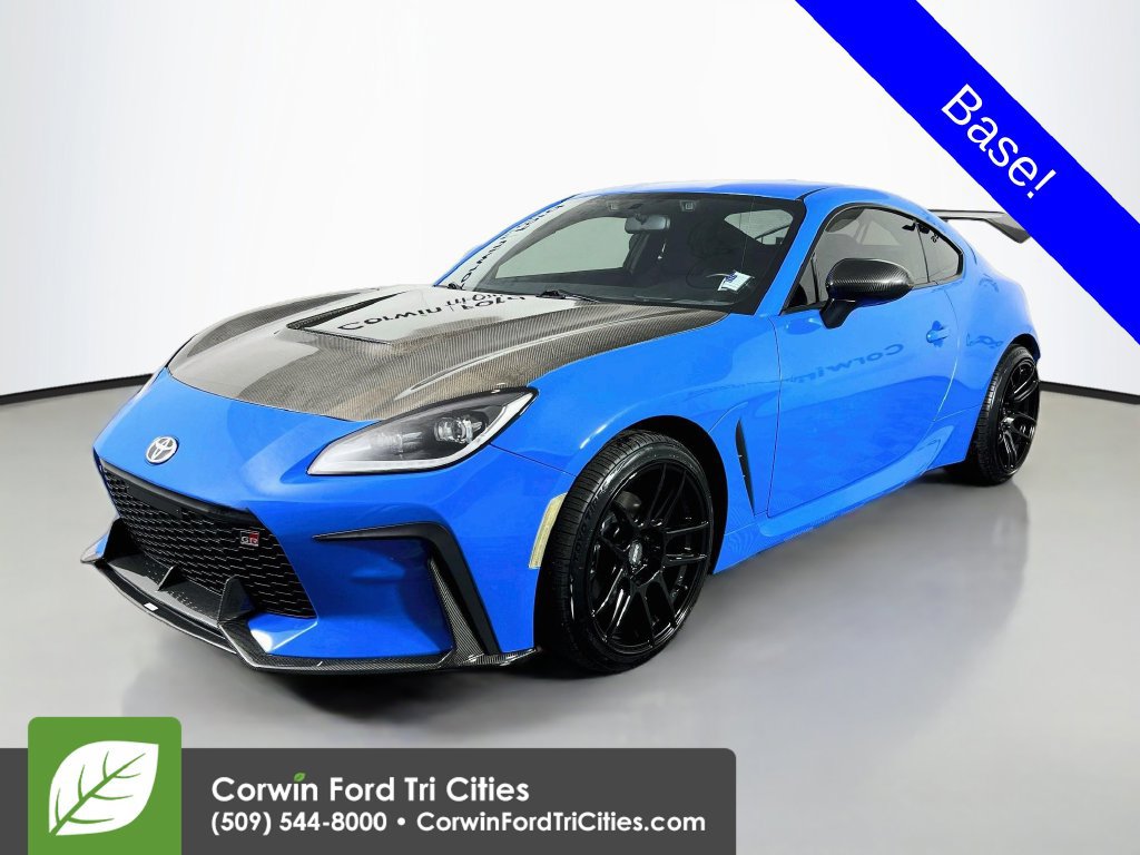 Used 2023 Toyota GR86 RWD image 5