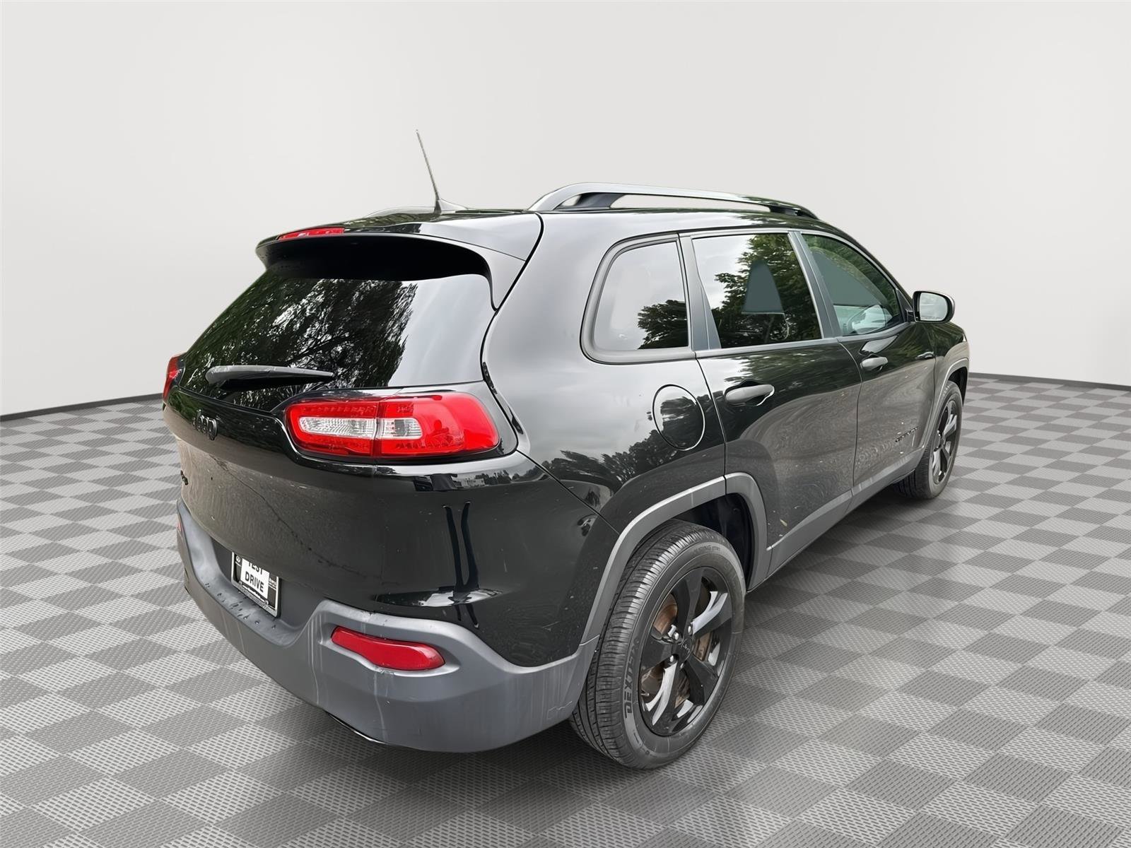 Used 2017 Jeep Cherokee Sport w/ Cold Weather Group AWD/4WD image 6