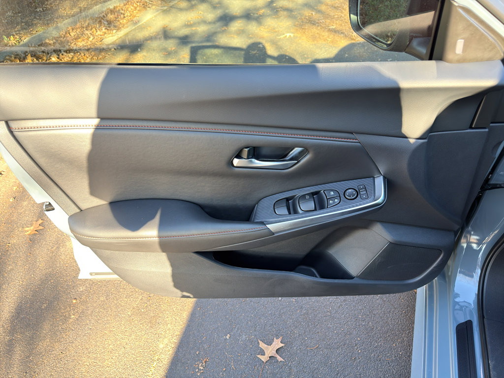 New 2025 Nissan Sentra SR image 17