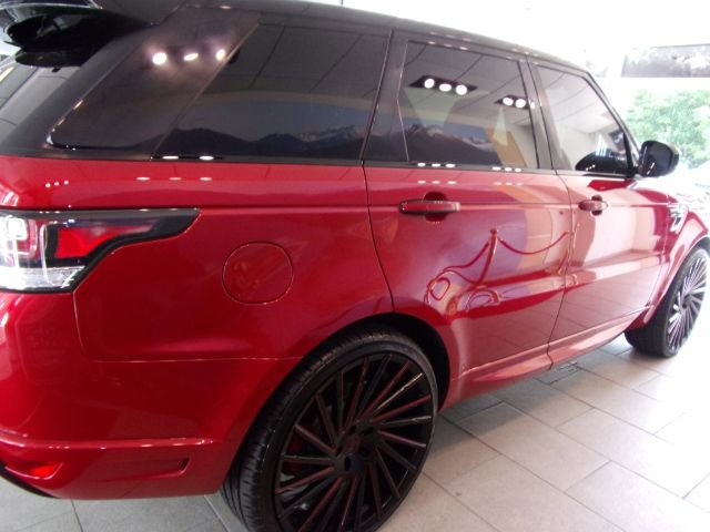 Used 2016 Land Rover Range Rover Sport HSE image 4