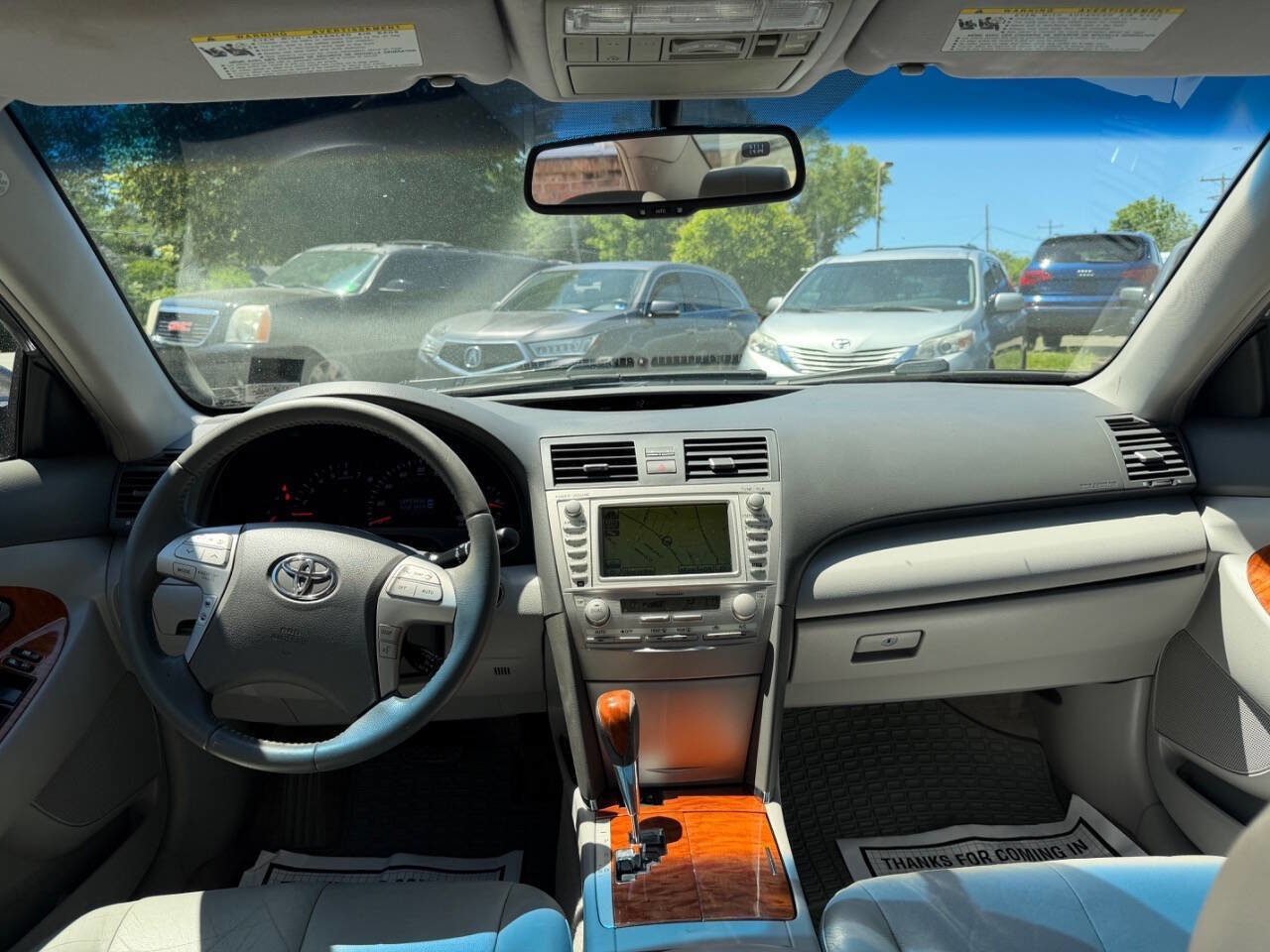 Used 2010 Toyota Camry XLE FWD image 19