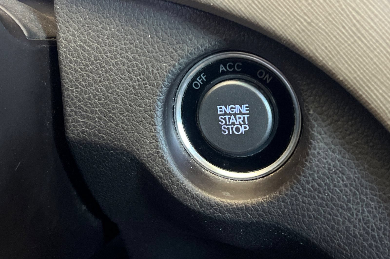 Used 2013 Hyundai Santa Fe Sport 2.0T FWD image 21