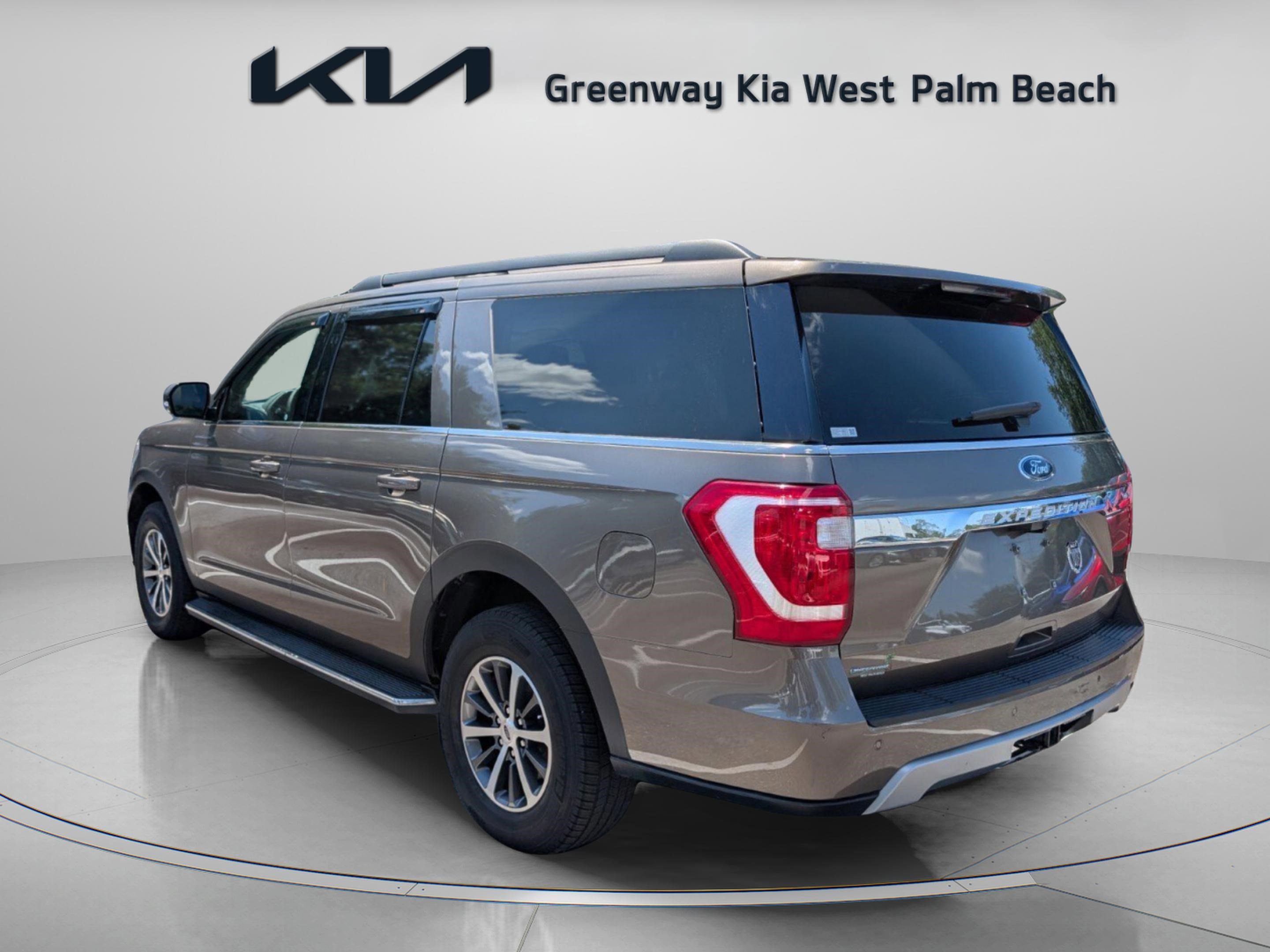 Used 2019 Ford Expedition Max XLT w/ Equipment Group 202A RWD image 6