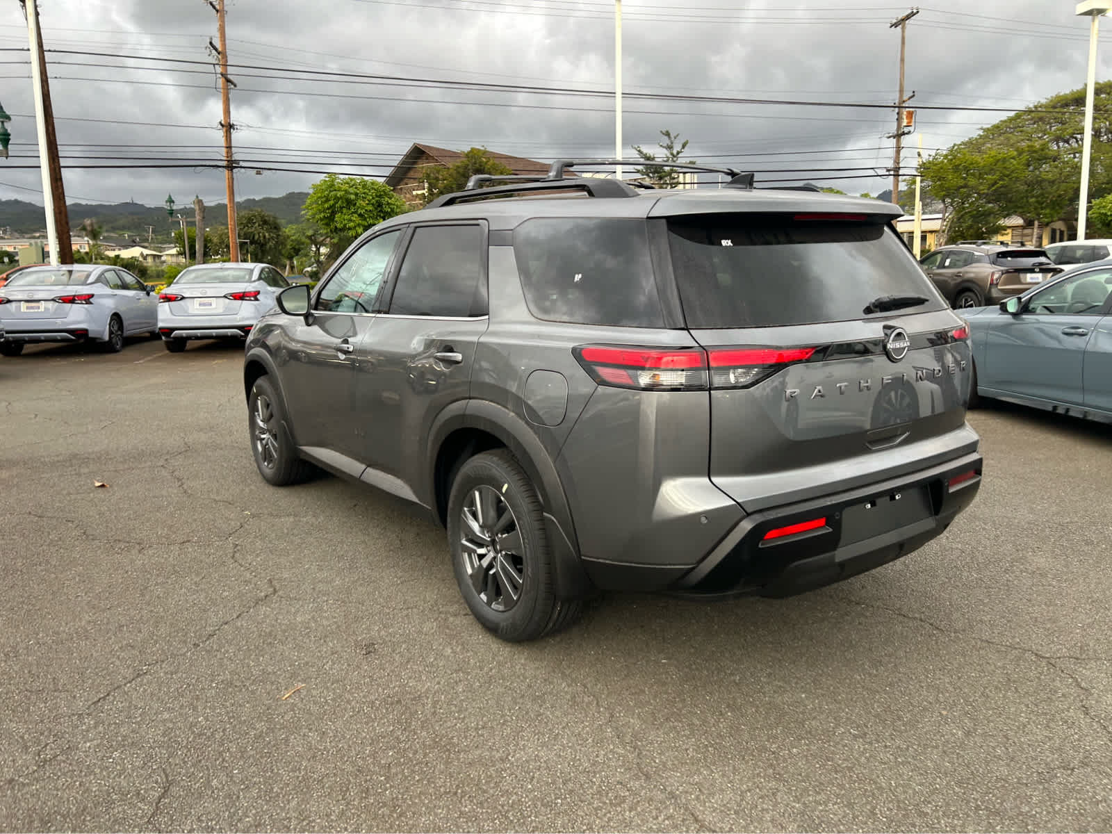 New 2026 Nissan Pathfinder SV FWD image 4