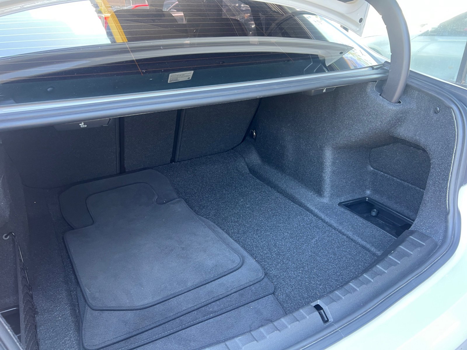 Used 2023 BMW 330i Sedan w/ M Sport Package RWD image 17