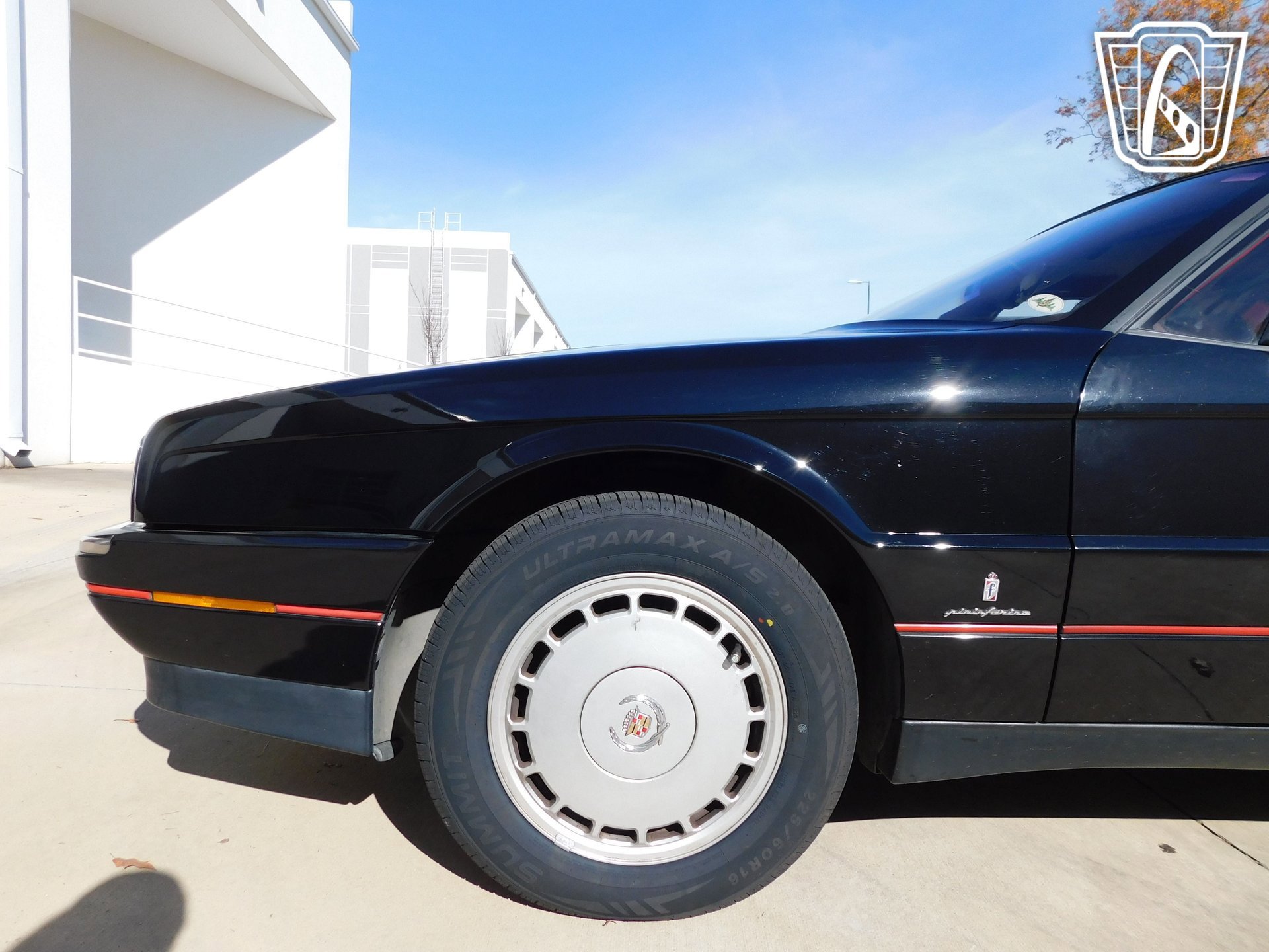 Used 1989 Cadillac Allante FWD image 10