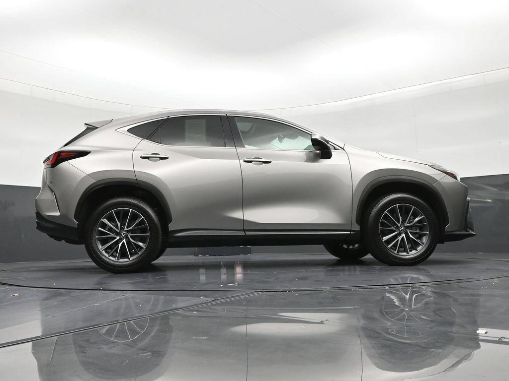 Used 2025 Lexus NX 250 FWD w/ Accessory Package (Z2) image 30