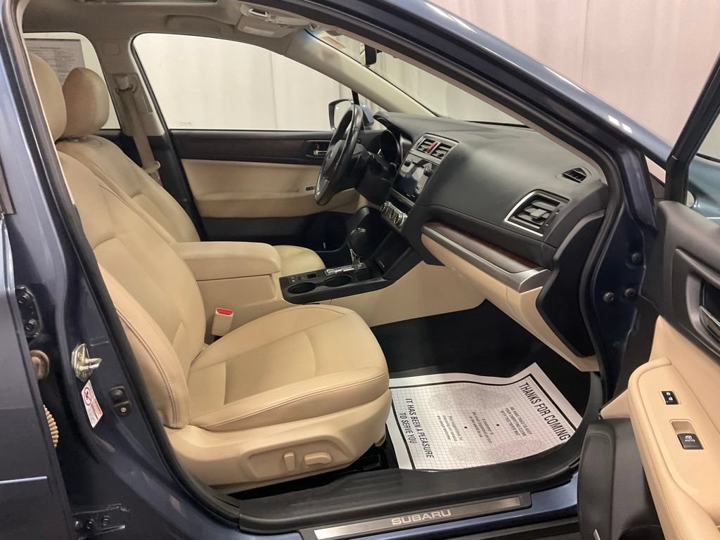 Used 2017 Subaru Outback 2.5i Limited AWD/4WD image 28