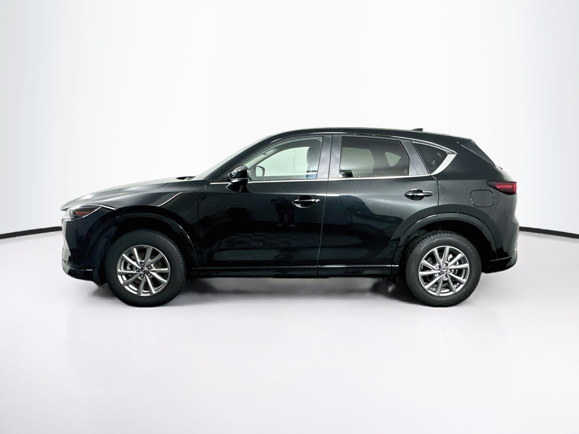 Used 2025 MAZDA CX-5 AWD 2.5 S w/ Preferred Package image 4