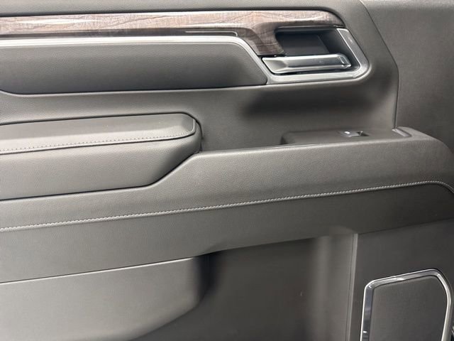 Used 2025 Chevrolet Silverado 2500 LTZ w/ LTZ Plus Package AWD/4WD image 25