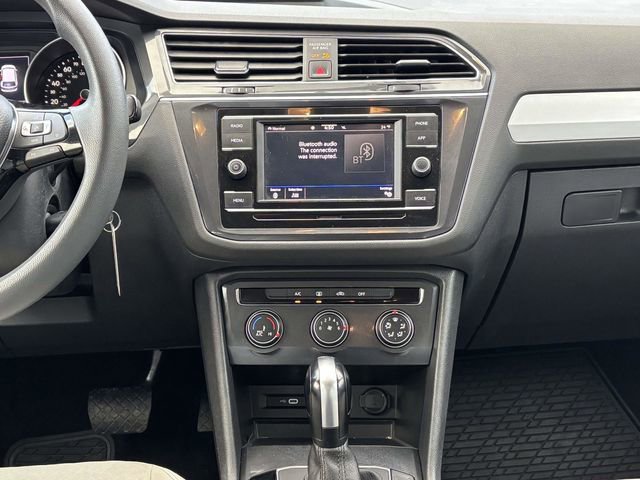 Used 2021 Volkswagen Tiguan S image 23