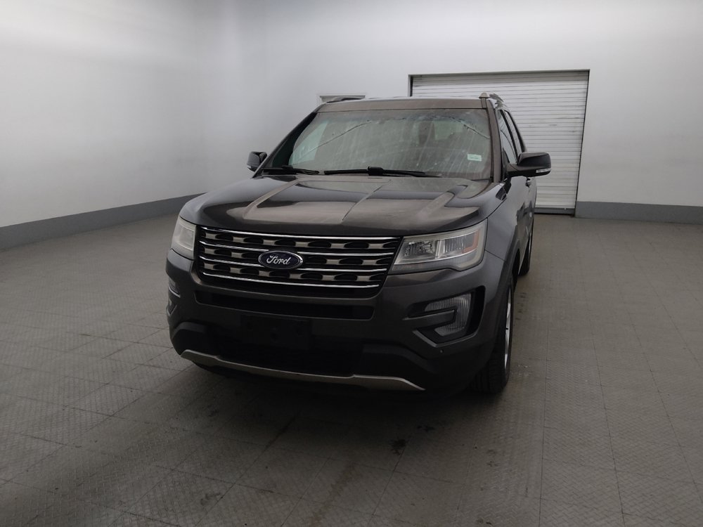 Used 2016 Ford Explorer XLT w/ Equipment Group 202A AWD/4WD image 15