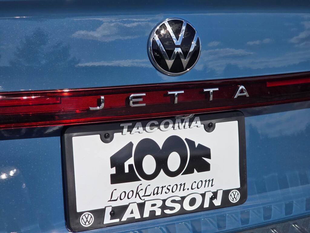 New 2026 Volkswagen Jetta SE image 14
