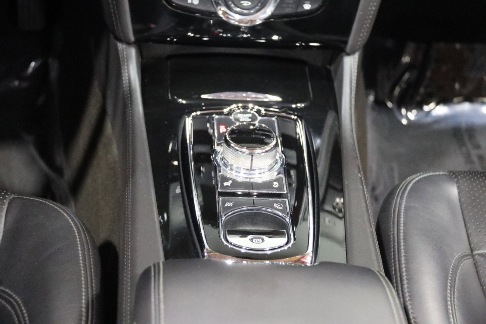 Used 2012 Jaguar XKR R image 54