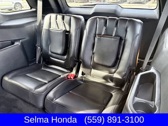 Used 2018 Ford Explorer XLT w/ Equipment Group 202A FWD image 8