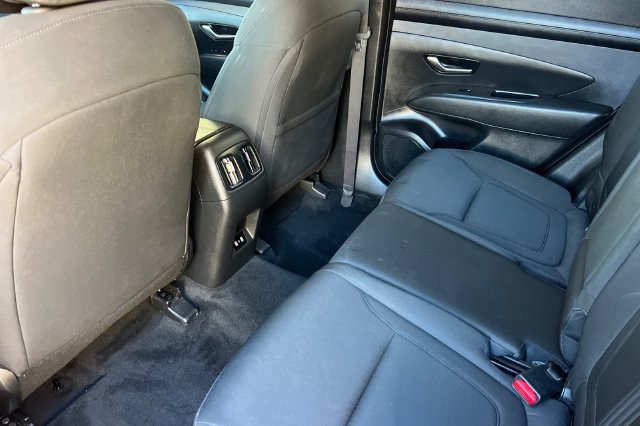 Used 2025 Hyundai Tucson SEL AWD/4WD image 13
