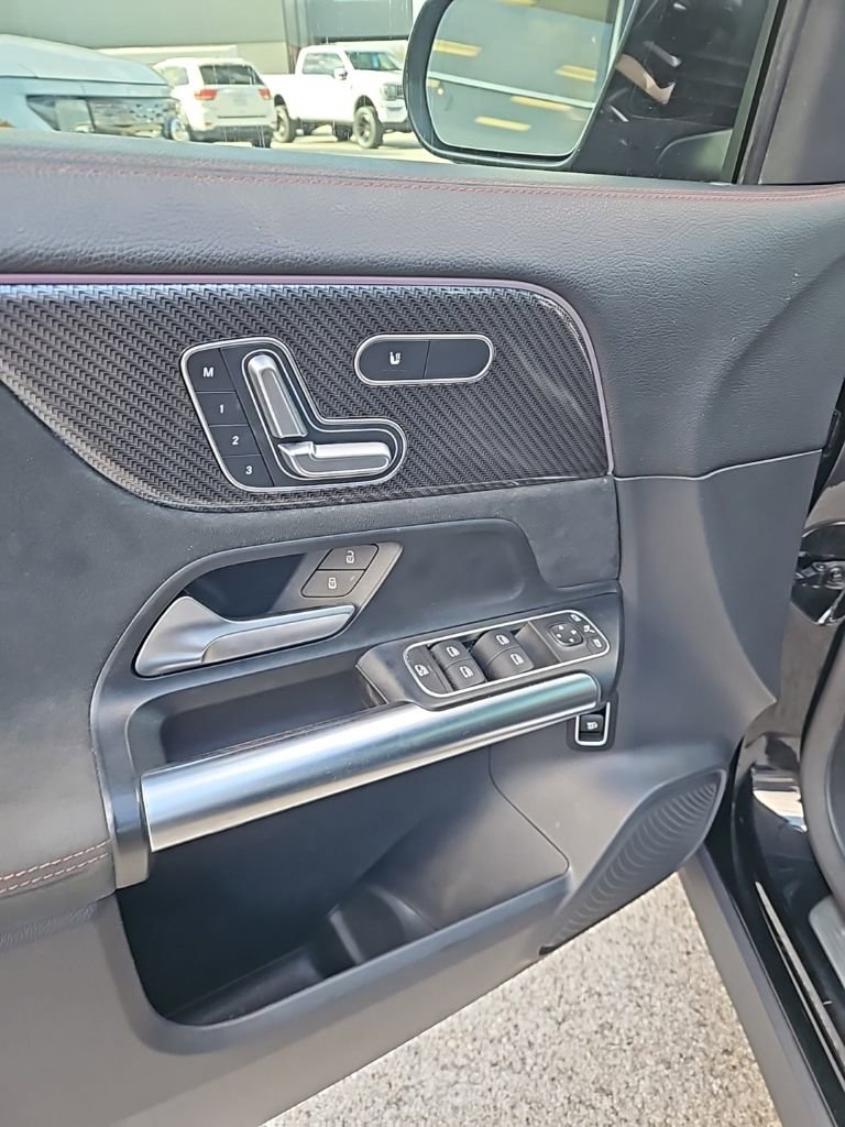 Used 2022 Mercedes-Benz GLA 35 AMG 4MATIC image 11