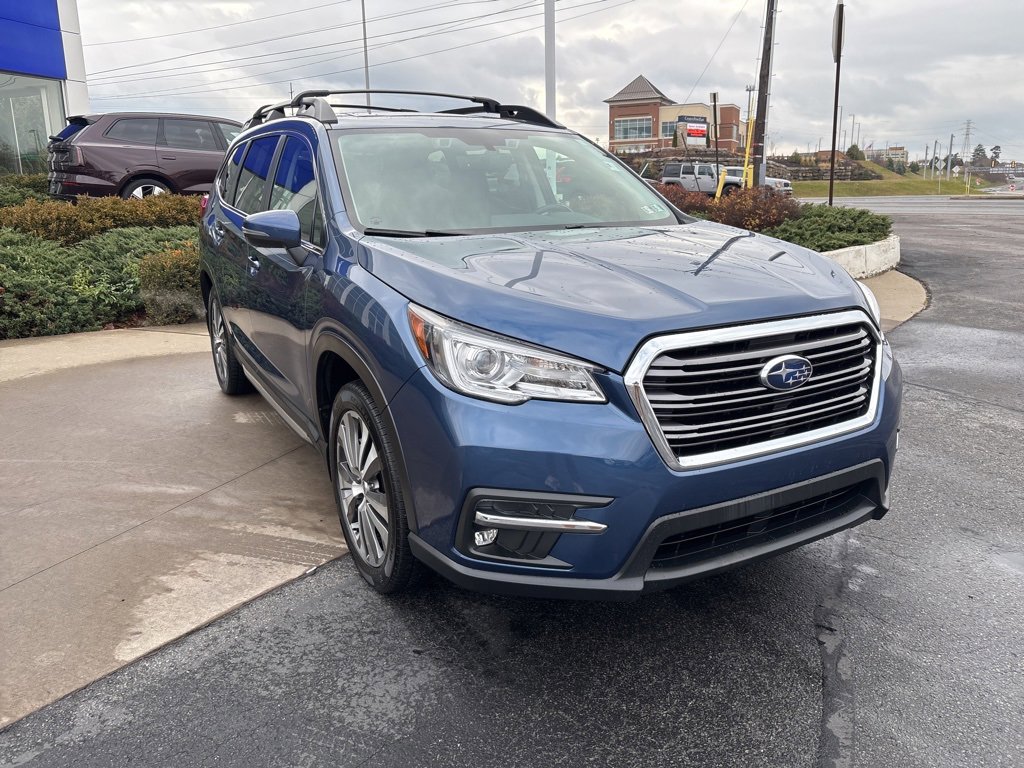 Used 2022 Subaru Ascent Limited w/ Technology Package image 3