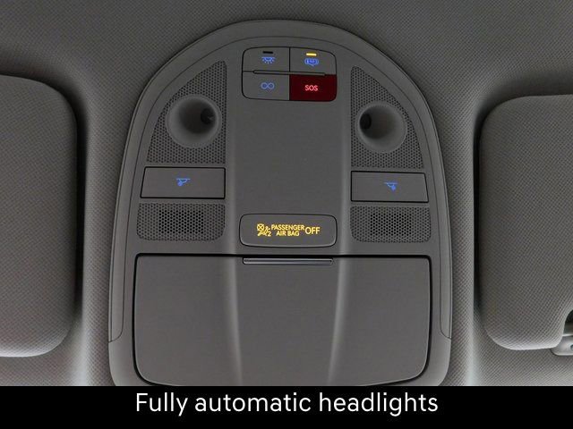 Used 2026 Genesis G70 2.5T image 40