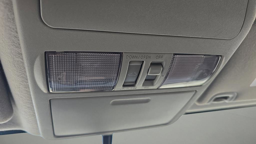 Used 2015 Nissan Frontier PRO-4X w/ Pro-4x Luxury Package image 27