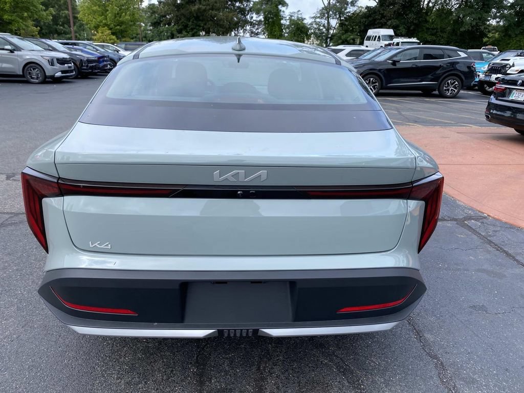 New 2026 Kia K4 FWD image 4