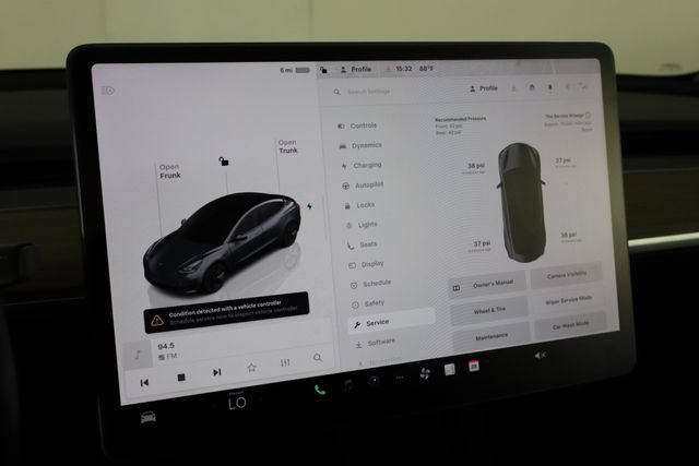 Used 2023 Tesla Model 3 Standard Range RWD image 37
