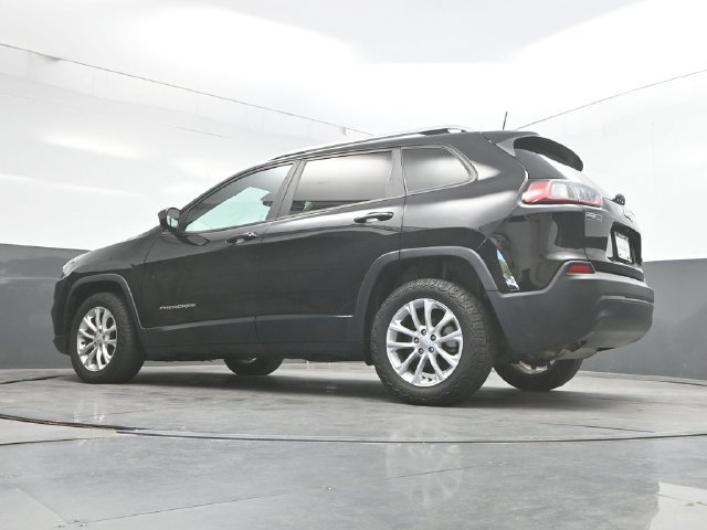 Used 2020 Jeep Cherokee Latitude FWD image 40