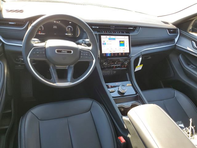 New 2025 Jeep Grand Cherokee Limited image 7