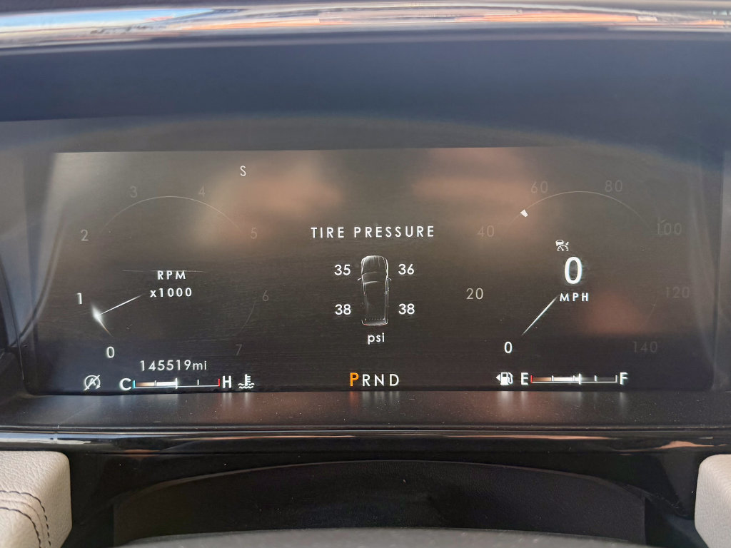 Used 2018 Lincoln Navigator Reserve w/ Technology Package AWD/4WD image 22