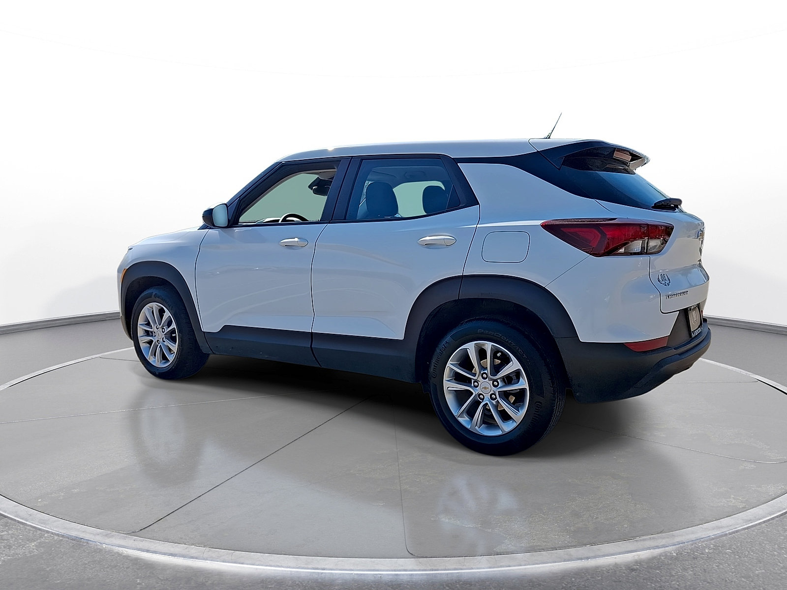 Used 2025 Chevrolet TrailBlazer LS FWD image 6