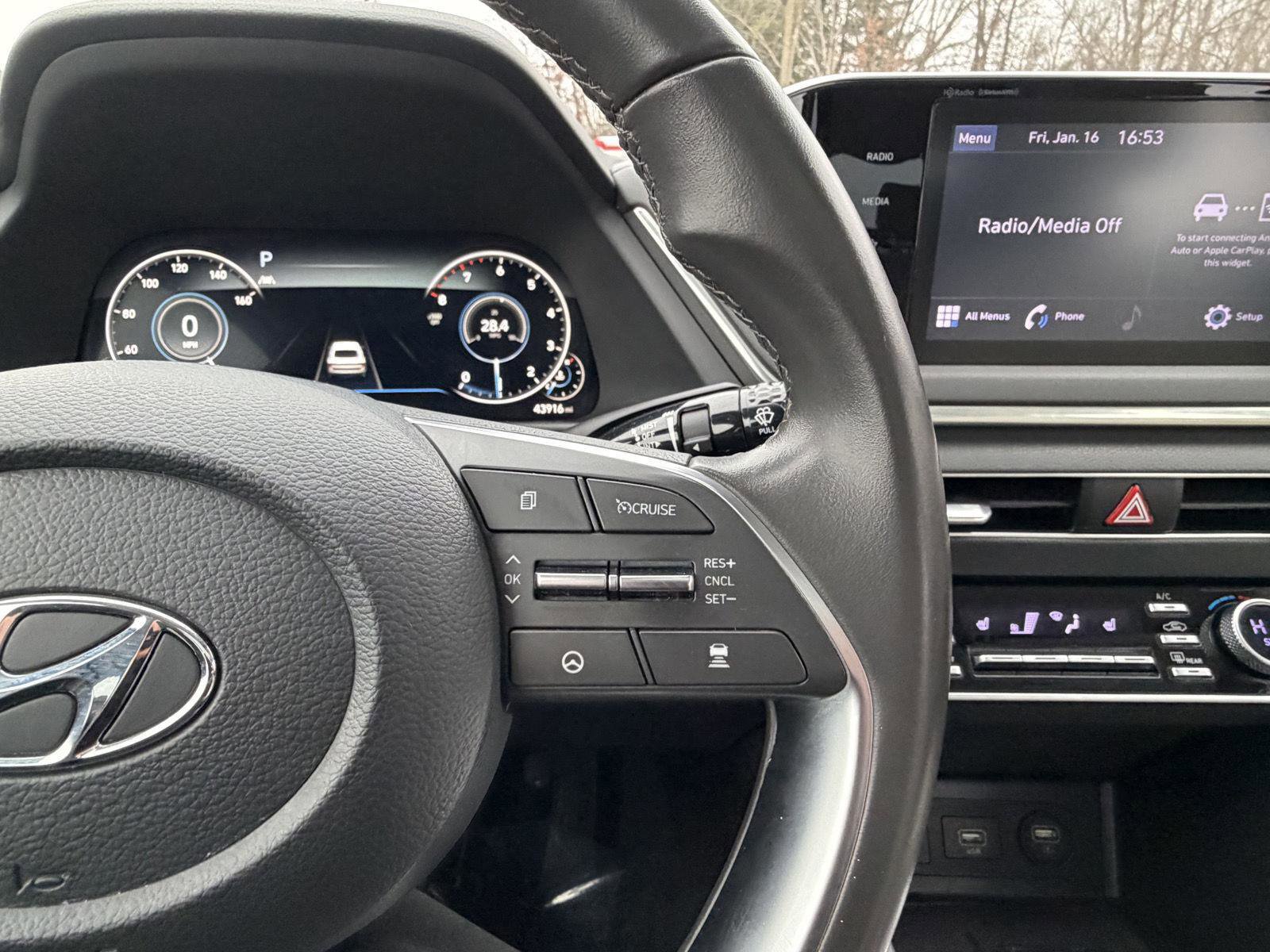 Used 2022 Hyundai Sonata SEL w/ Convenience Package image 11