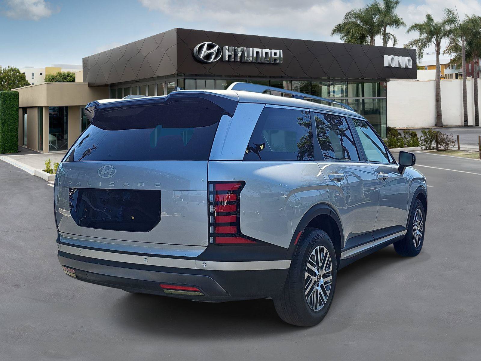 New 2026 Hyundai Palisade SEL FWD image 3