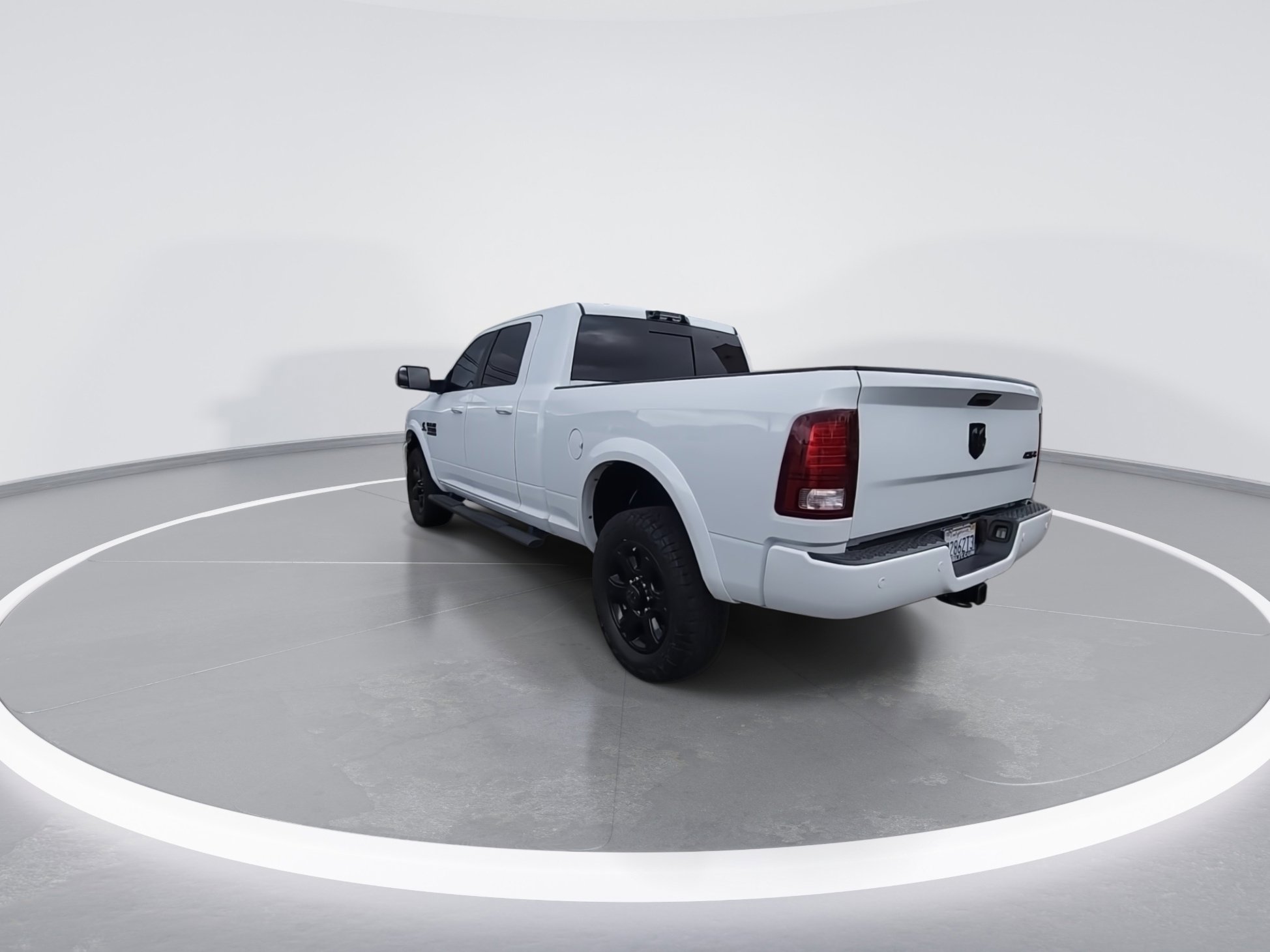 Used 2018 RAM 3500 Laramie w/ Sport Appearance Group image 6